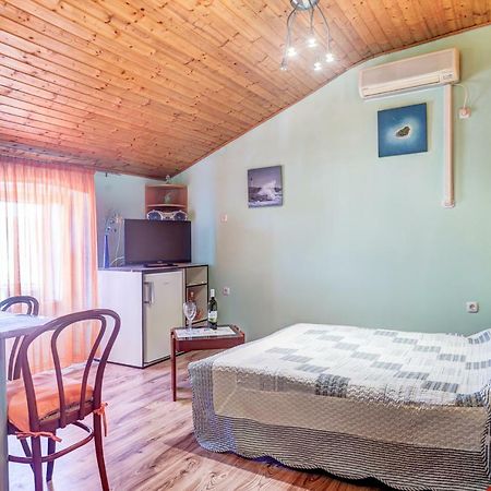Apartment In Center Πούλα Εξωτερικό φωτογραφία
