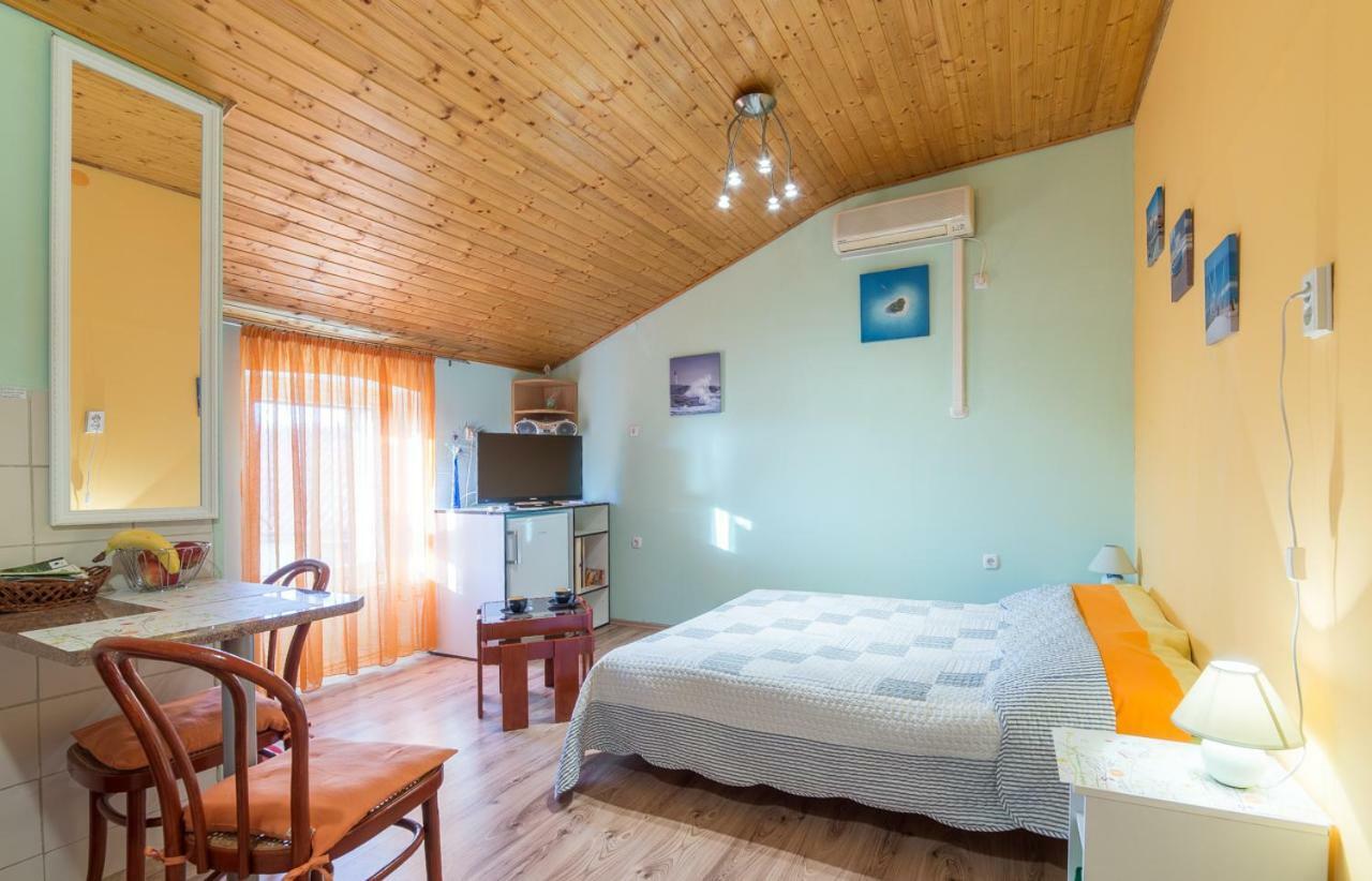 Apartment In Center Πούλα Εξωτερικό φωτογραφία