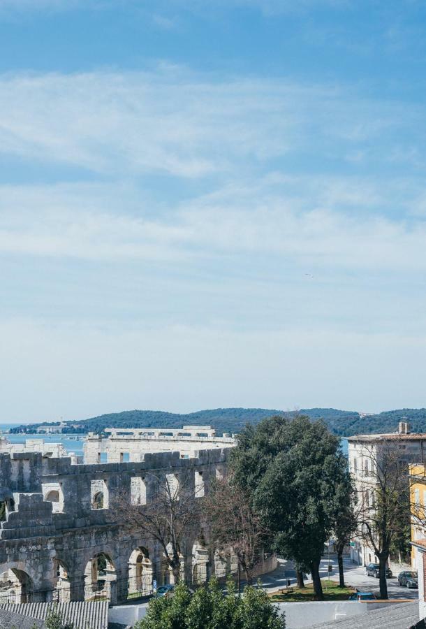 Apartment In Center Πούλα Εξωτερικό φωτογραφία
